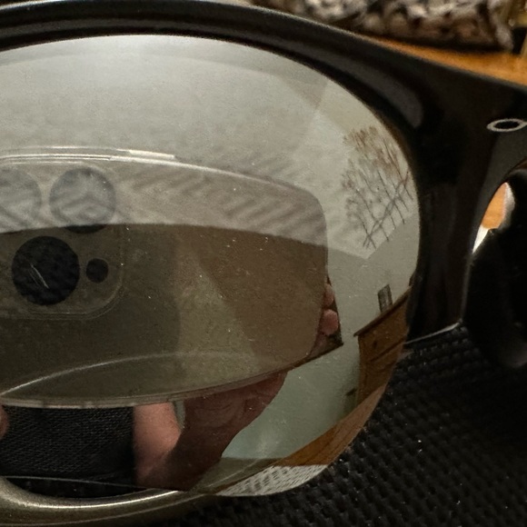 Polarized OAKLEY FLAK Sunglasses with Case - Picture 10 of 11